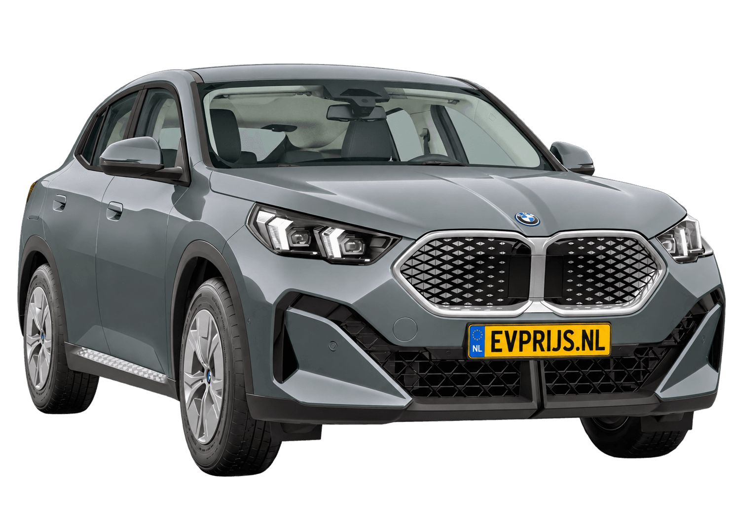 AI-bewerking (Imagegen) van officieel BMW Nederland-configuratorbeeld: iX2 voor-/zijaanzicht in Storm Bay (configuratie BMW iX2 eDrive20 Standaarduitvoering); velgen en details kunnen per uitvoering afwijken, beeld 12