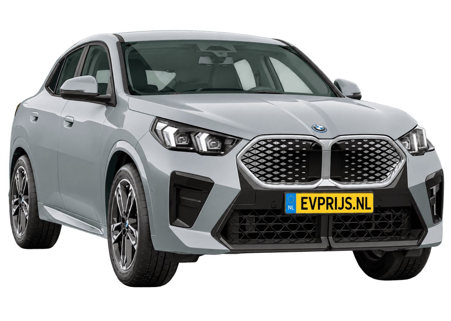 AI-bewerking (Imagegen) van officieel BMW Nederland-configuratorbeeld: iX2 voor-/zijaanzicht in Brooklyn Grau (configuratie BMW iX2 eDrive20 Standaarduitvoering); velgen en details kunnen per uitvoering afwijken, beeld 9