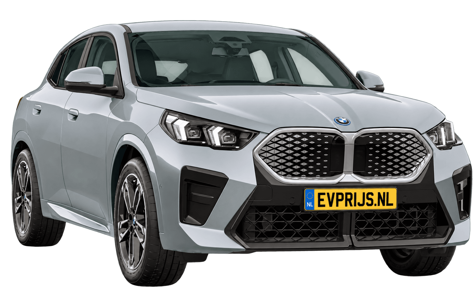 AI-bewerking (Imagegen) van officieel BMW Nederland-configuratorbeeld: iX2 M Sport Edition voor-/zijaanzicht in Brooklyn Grau (configuratie BMW iX2 eDrive20 M Sport Edition); velgen en details kunnen per uitvoering afwijken, beeld 7