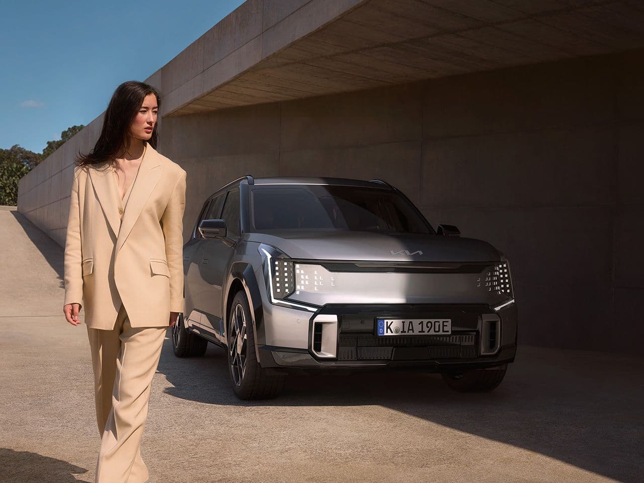 Kia EV9 GT tijdelijk modelbeeld; lak en uitvoering niet bevestigd, beeld 2