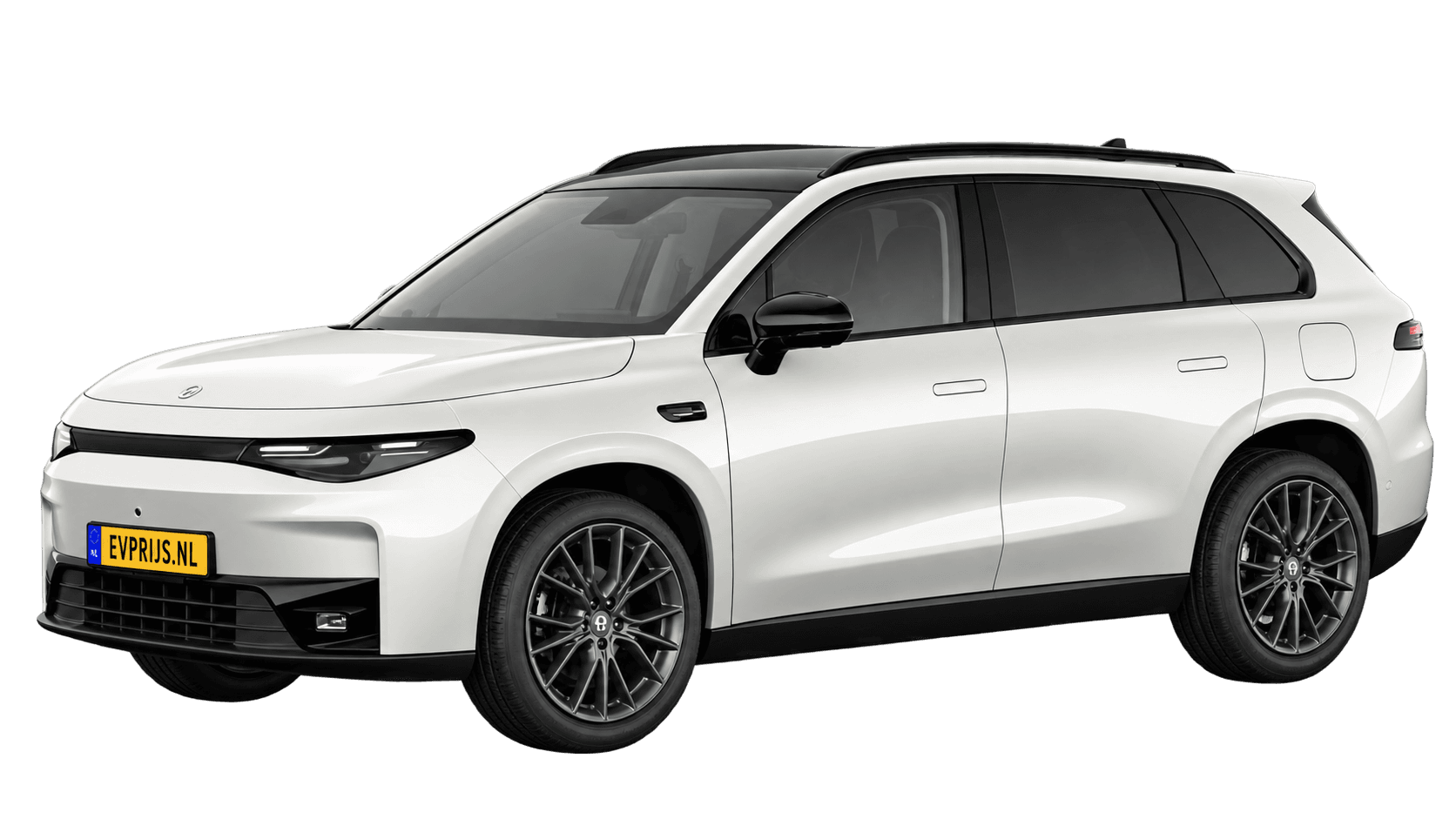 AI-bewerking (Imagegen) van officieel Leapmotor-beeld: C10 voor-/zijaanzicht in Light White (configurator C10 (versie C1098D1REULSCBU), afbeelding C10_0AG.png (getconfig gaf een serverfout voor deze lak; bestandsnaam volgens de naamgeving van de overige lakken)); velgen en details kunnen per uitvoering afwijken, beeld 6