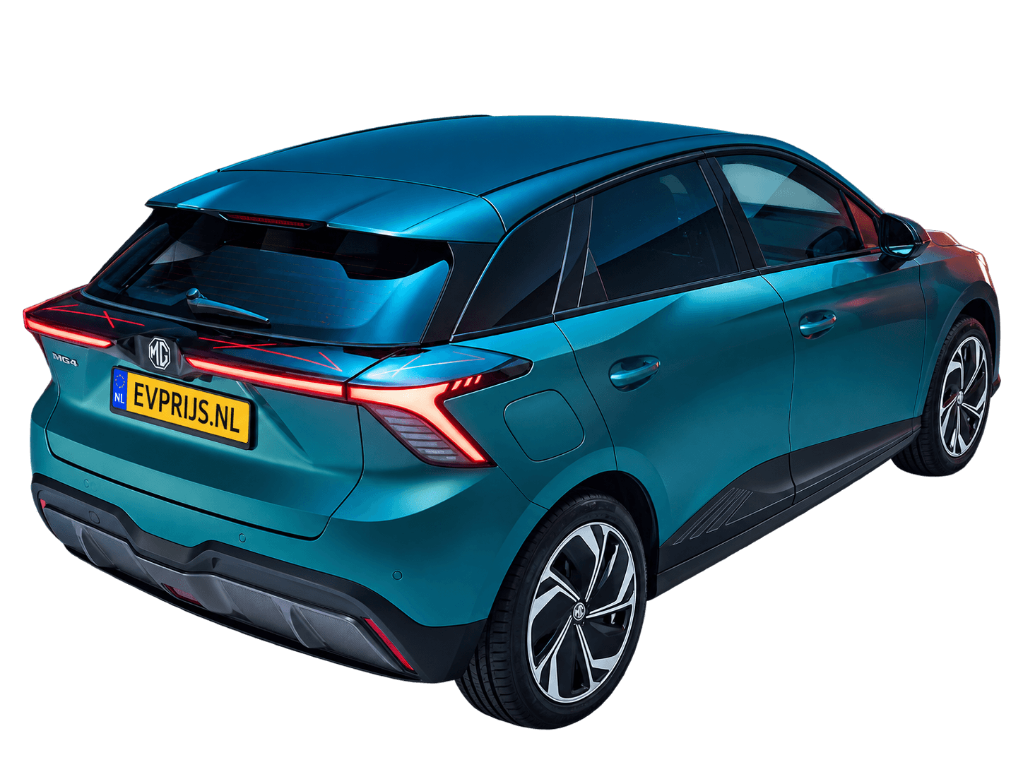 AI-bewerking (Imagegen) van officieel MG-beeld: MG4 EV achter-/zijaanzicht in Mystic Teal (Nederlandse MG-persbeeldbank MG4 EV MCE 2026); uitvoering en velgen kunnen afwijken, beeld 3