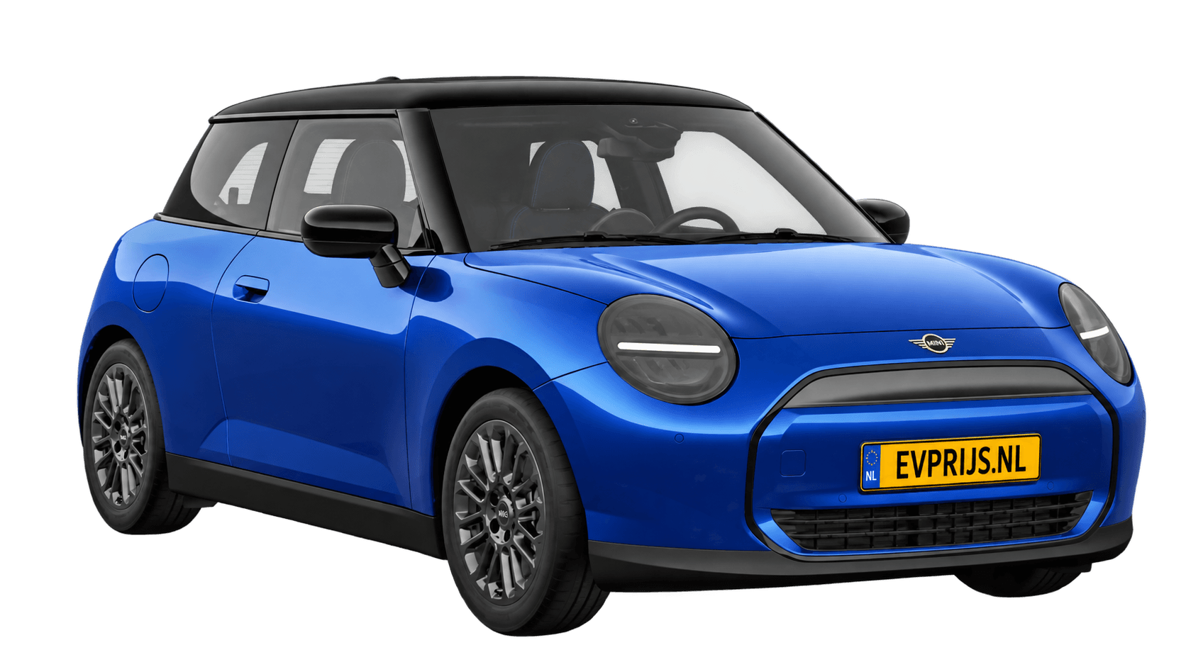 AI-bewerking (Imagegen) van officieel MINI-beeld: Cooper Electric voor-/zijaanzicht in Blazing Blue (COSY 360°-stage van de Nederlandse MINI-configurator, achtergrond wit, Cooper Electric Classic E, hoek 330°); velgen en details kunnen per uitvoering afwijken, beeld 7